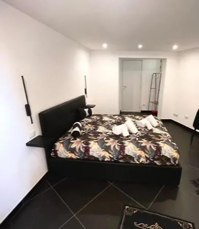 Black D'ossuna 公寓 巴勒莫